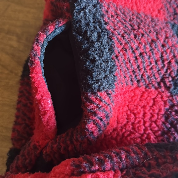 Old Navy Buffalo plaid fleece Sherpa hooded jacket with pockets - Picture 3 of 4